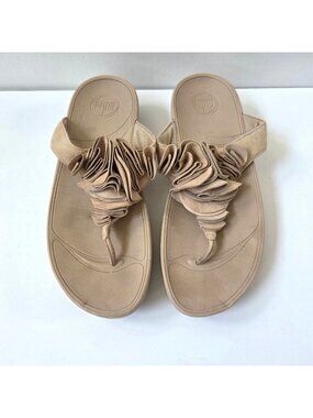 FitFlop Shoes Womens 9 Beige Floral Suede Thong Flip Flops